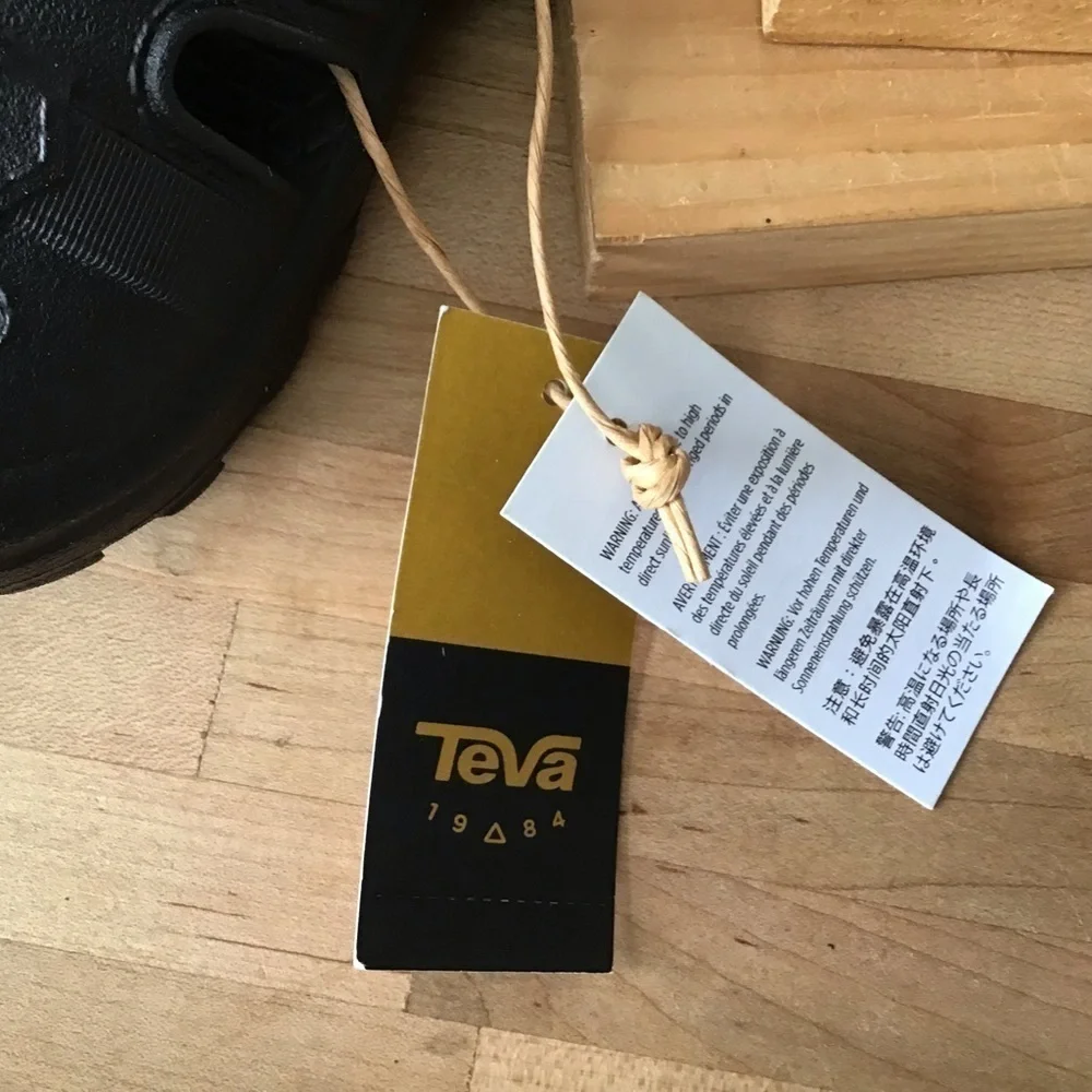 NWT Teva Omnium Drift water shoes. Little boy size 1.